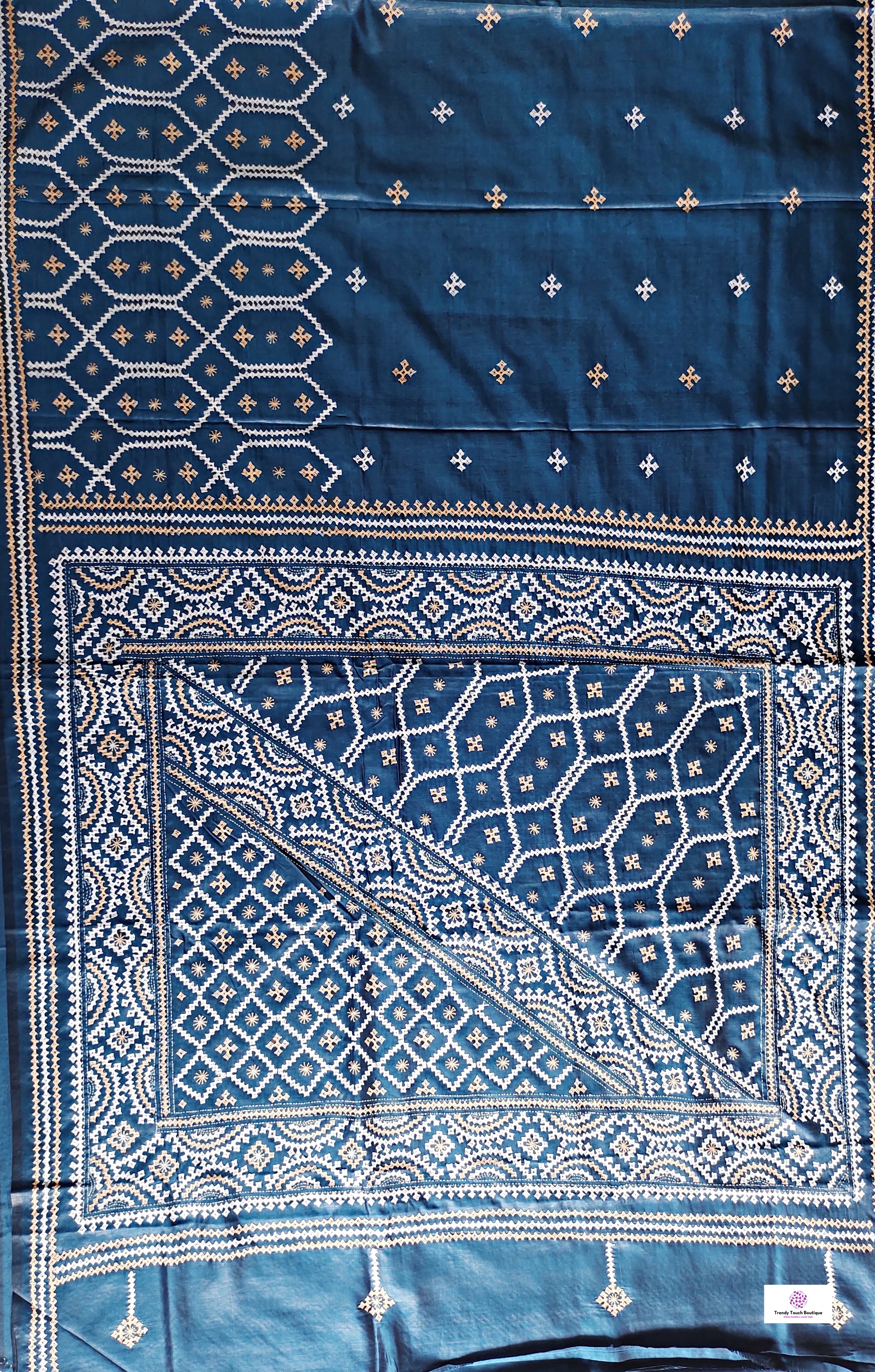 blue kutch handembroidered designer blended bangalore silk saree for wedding and festive wear lightweight best fabric with blouse piece and best price
