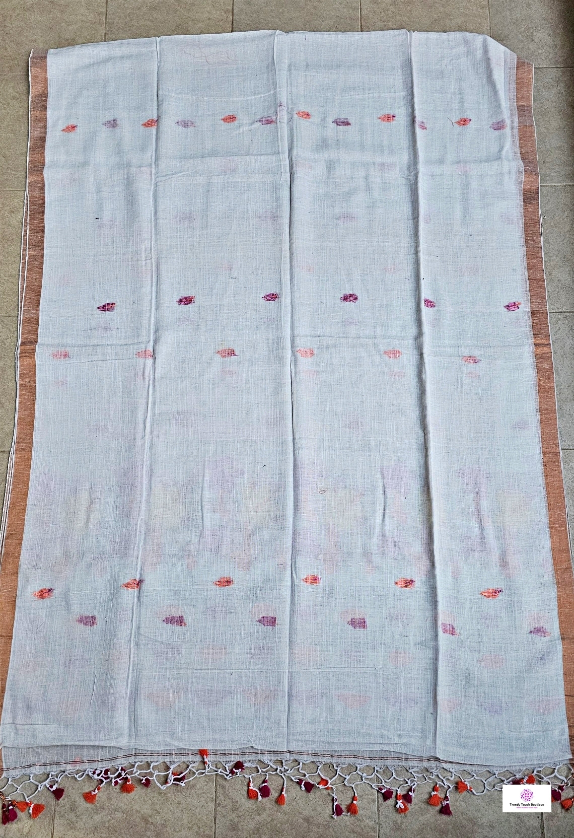 White Florals - Jamdani Handloom - Linen Saree