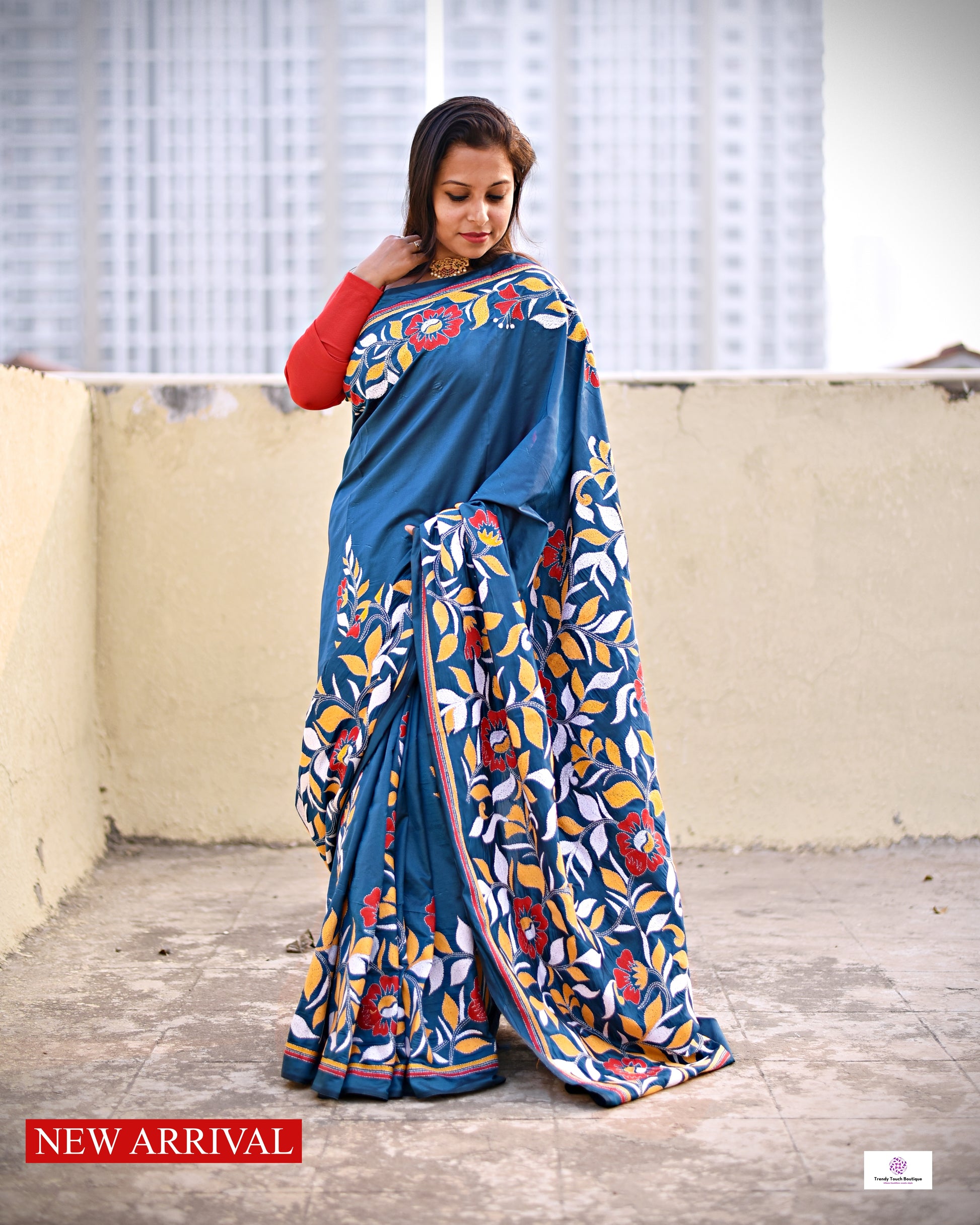 kantha stitch blue designer blended bangalore silk saree with floral motif for wedding, marriage, special celebration or anniversary with blouse piece in best price
