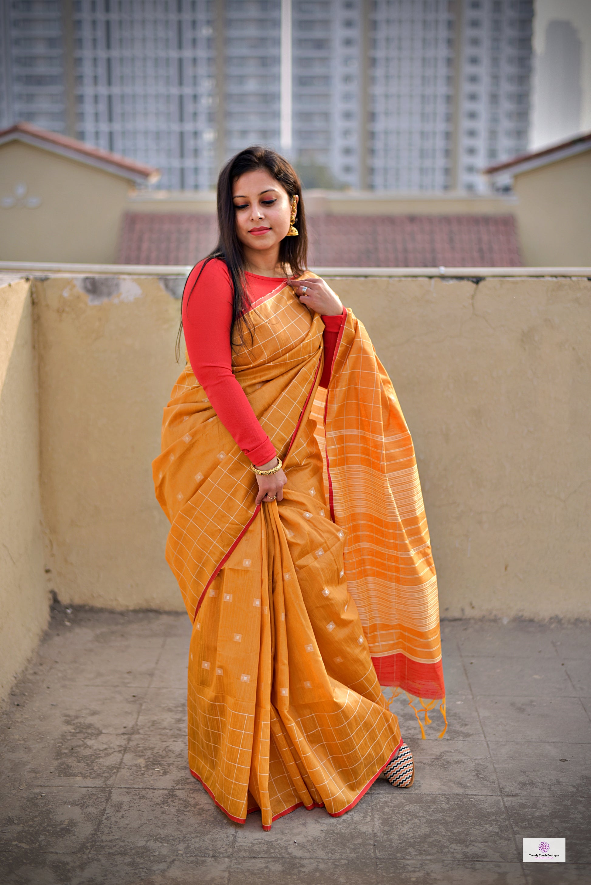 handloom summer wear saree haldi or special ocassion office wear, formal parties, yellow and red saree check saree best price with blouse piece