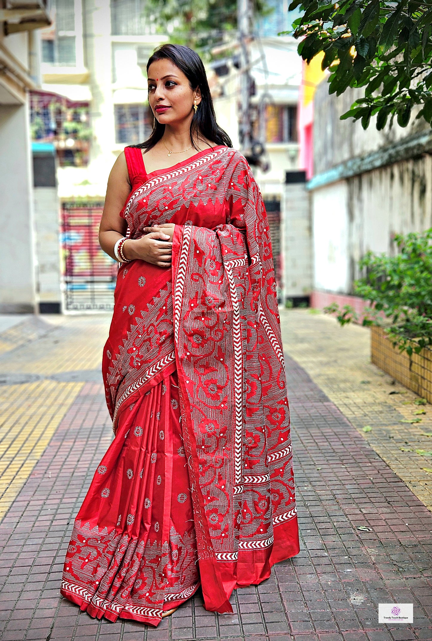 Red kantha stitch saree online reverse kantha work art silk bangalore silk saree best price office wear saree wedding saree gift