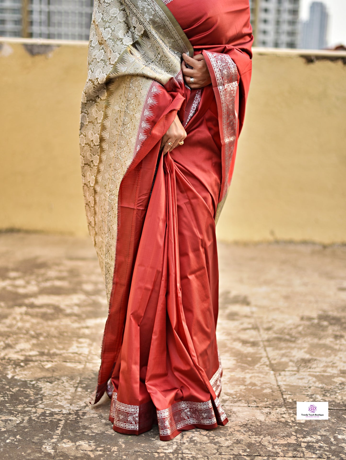 ABIR - KATAAN SILK (BRICK RED - SILVER)