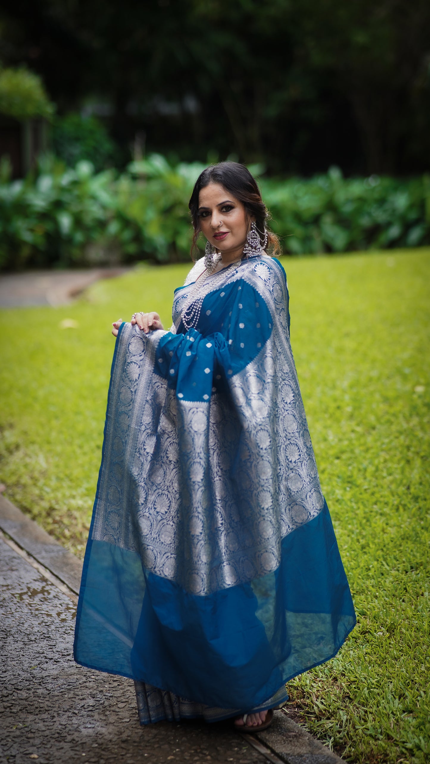 Blue Georgette Banarasi Silk Saree with Silver Zari Work for Wedding Part and Marriage function celebration at affordable price