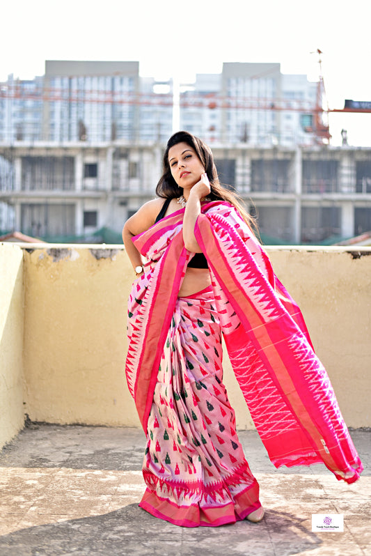 Deepika – Pochampally Ikkat Handloom Pure Silk (with Silk Mark)