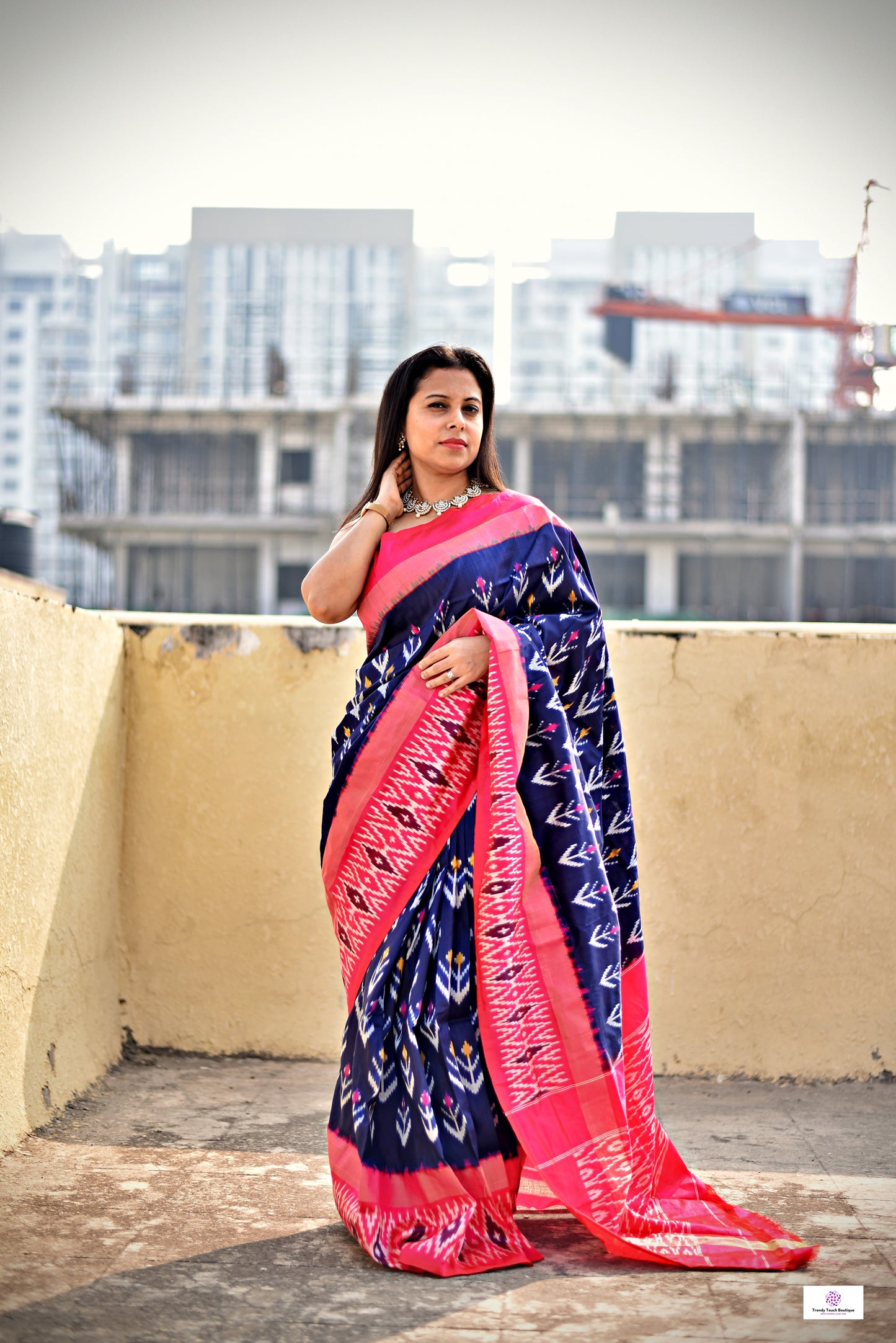 Abhro – Pochampally Ikkat Handloom Pure Silk (with Silk Mark)