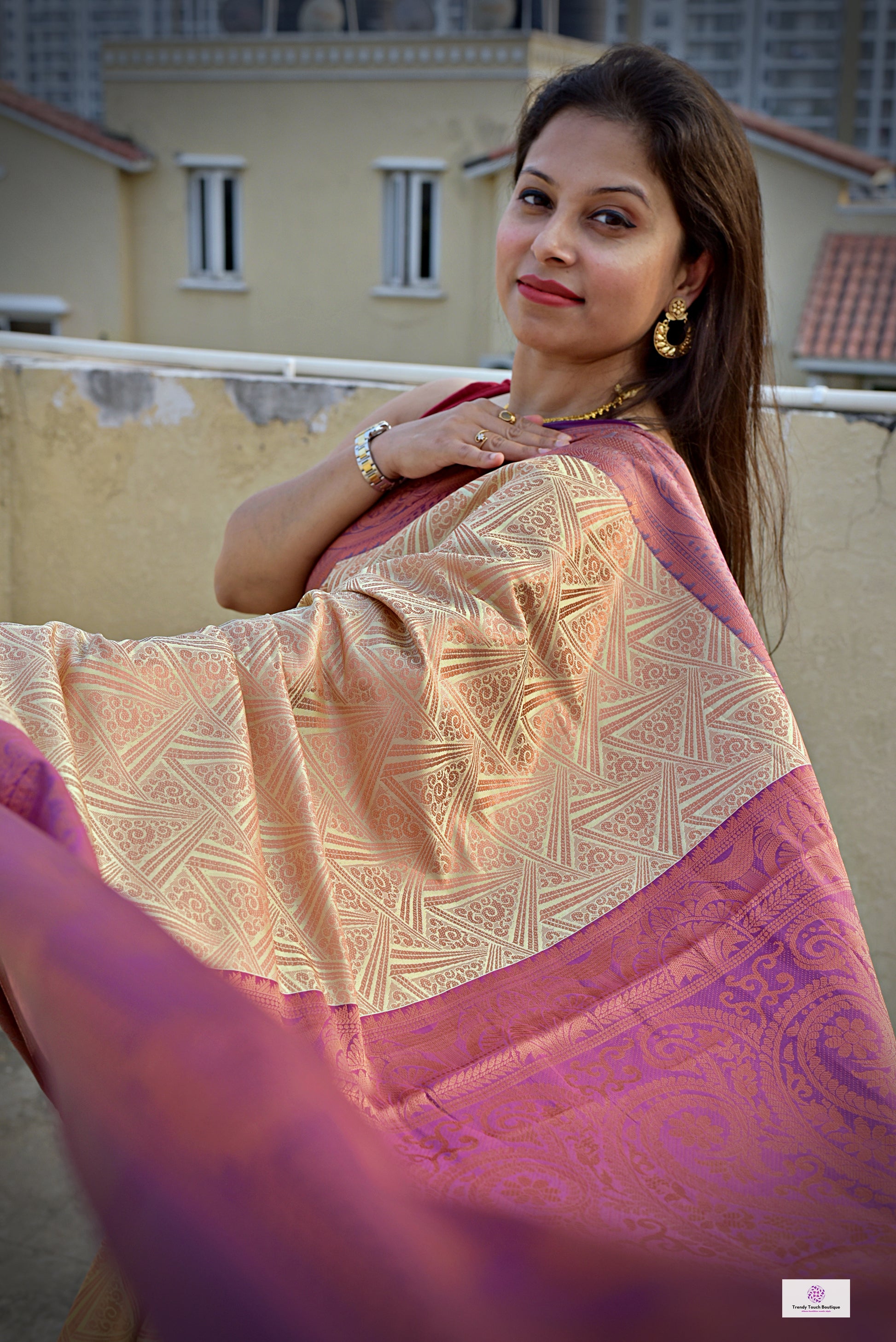 ivory color pattu silk saree for wedding soft silk saree online marriage function contrast brocade work with blouse piece kubera pattu silk saree soft silk