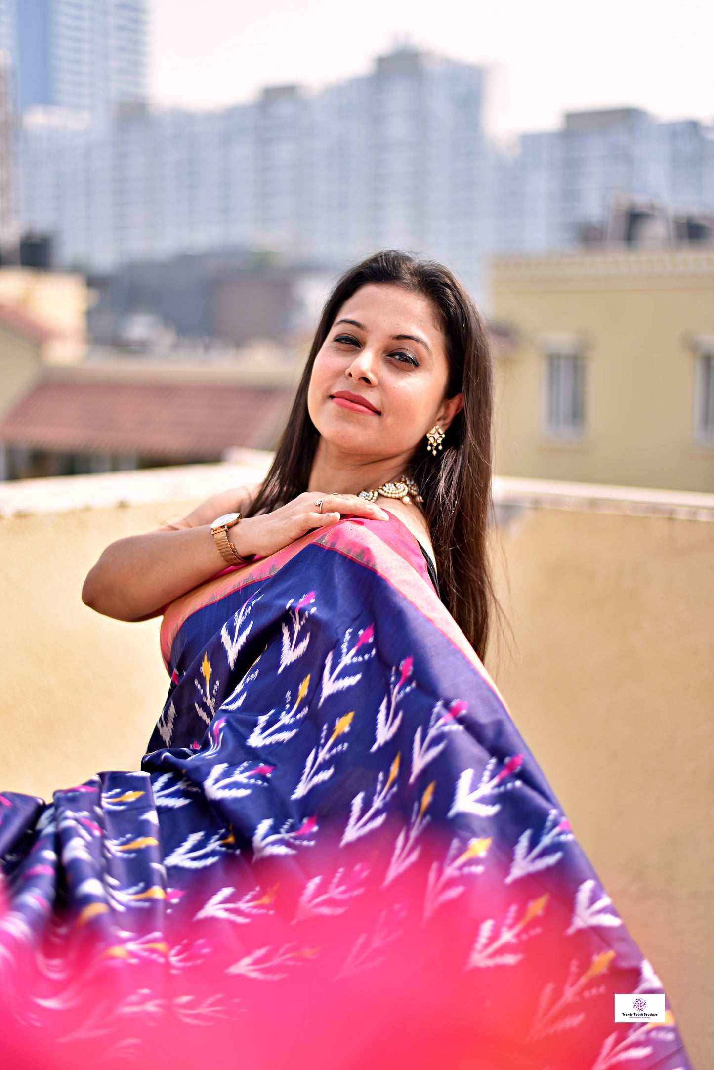 Abhro – Pochampally Ikkat Handloom Pure Silk (with Silk Mark)