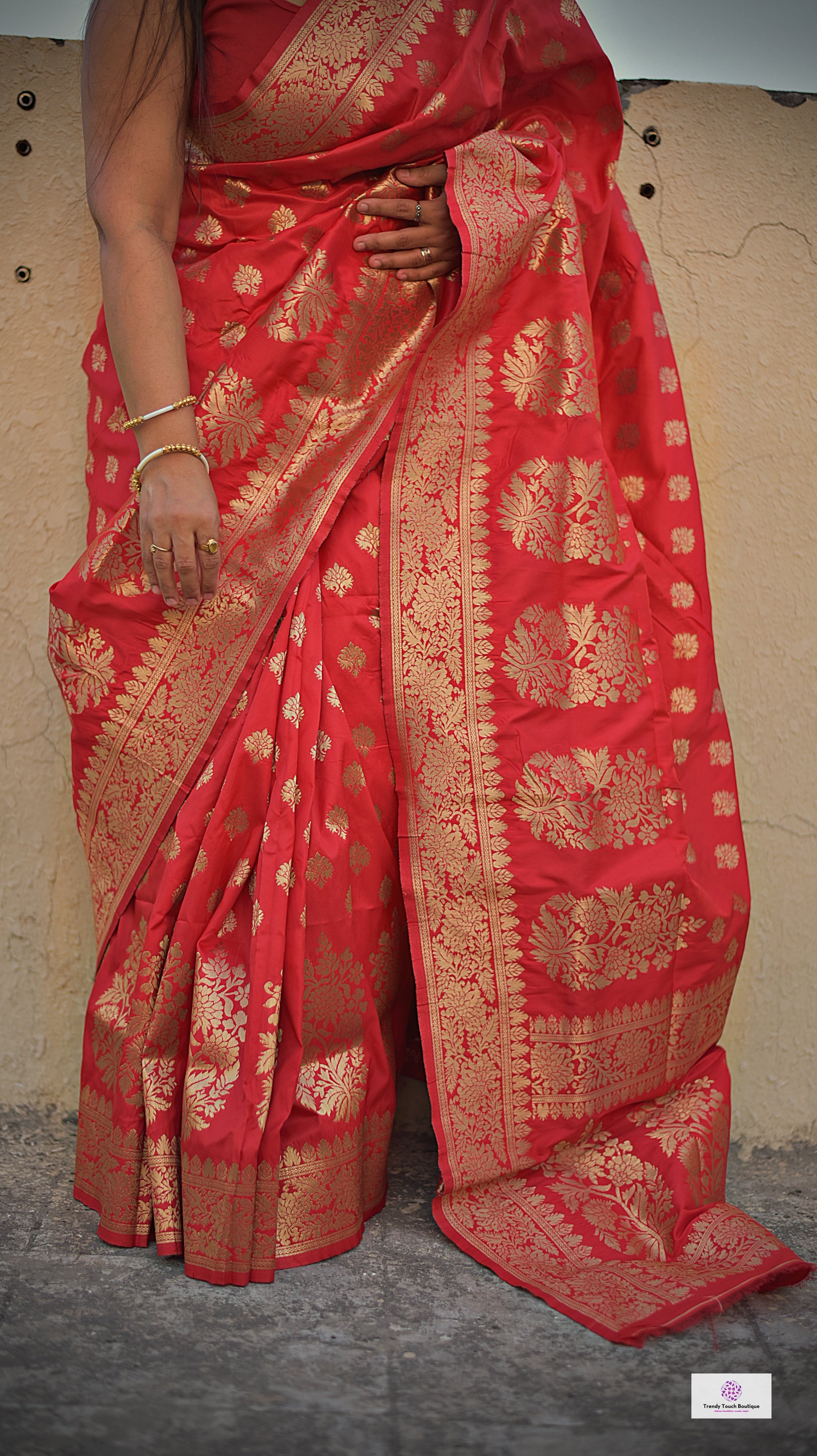 red banarasi silk zari work sare wedding wear marriage function party wear saree affordable price