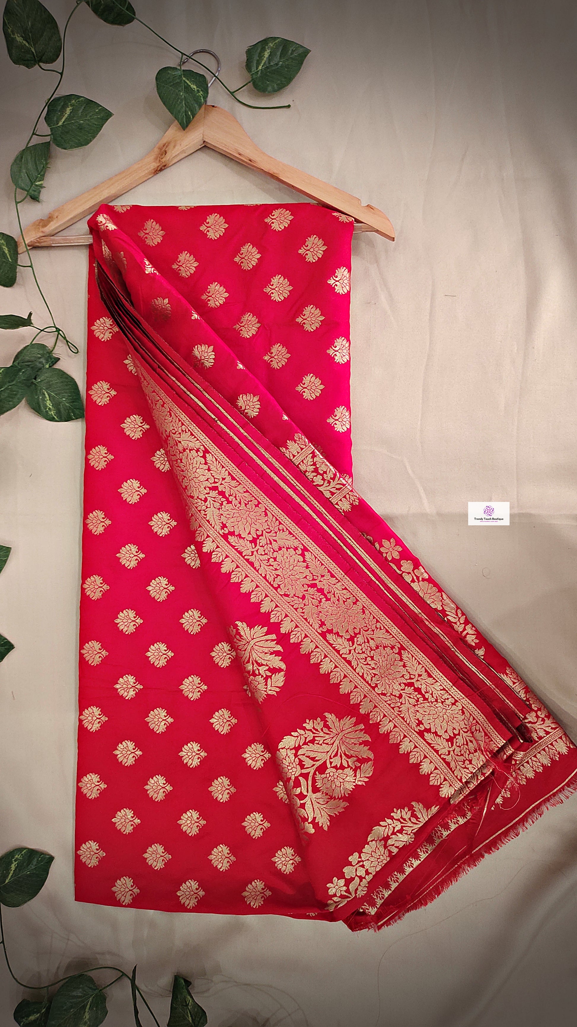 red banarasi silk zari work sare wedding wear marriage function party wear saree affordable price