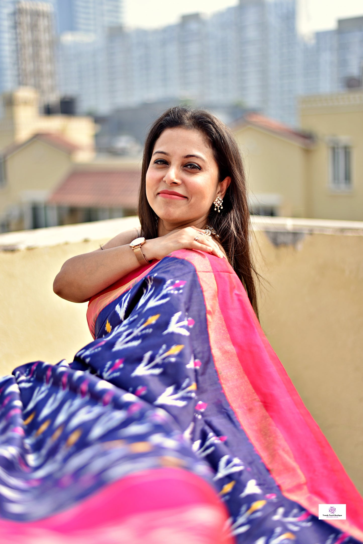 Abhro – Pochampally Ikkat Handloom Pure Silk (with Silk Mark)