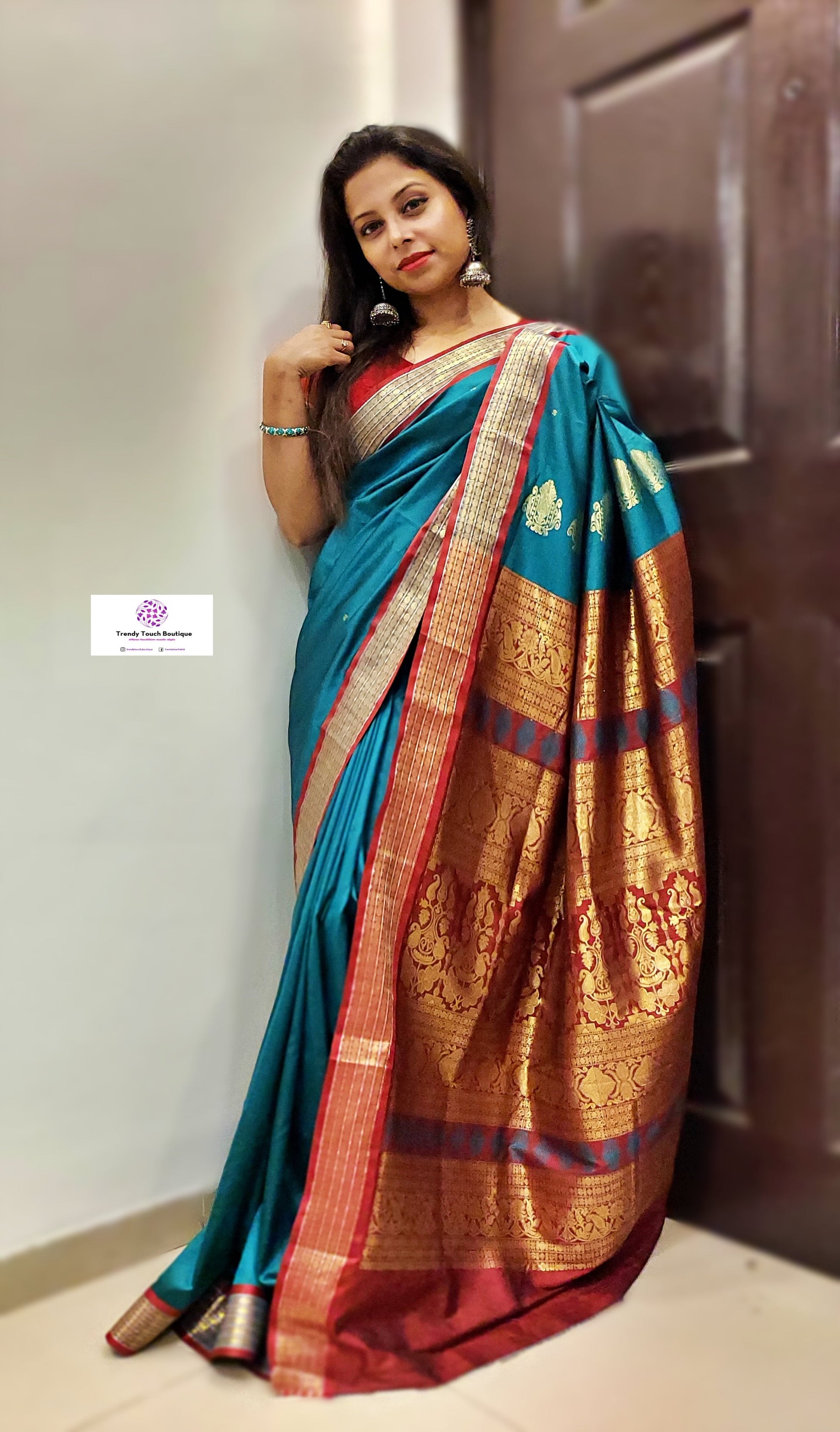 bridal lightweight sarees for gifting bomkai silk green and red trousseau diwali gifts sarees for marriage wedding functions